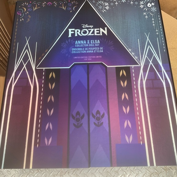 DISNEY  FROZEN ELSA , ANNA  DOLL SET   D23 2022 - Picture 3 of 7